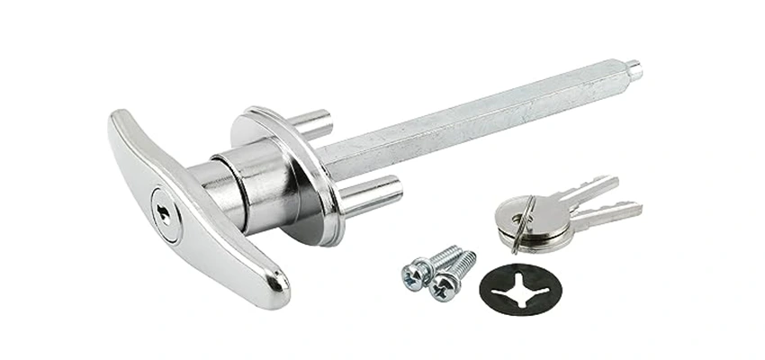 Old Style Garage Door Locks Replacements in Larkfield-Wikiup, California