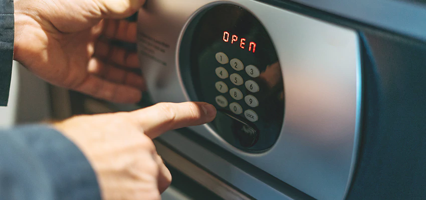 Cash Safe Openers in Larkfield-Wikiup, California