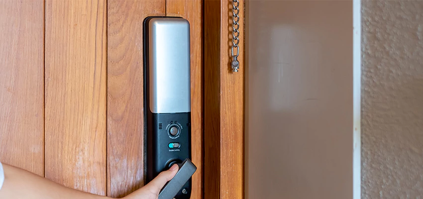 Home Security Electronic Locks Upgrades in Larkfield-Wikiup, CA