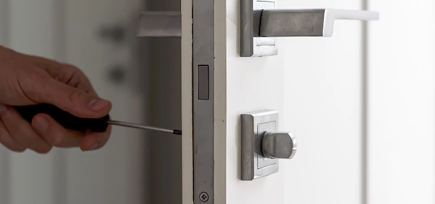 Key Programming Locksmith Open Now in Larkfield-Wikiup, California